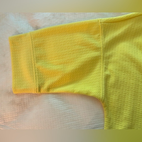 WORKSHOP knit top, sunny yellow, waffle knit pullover,, drop sleeves, boxy. - Picture 4 of 8